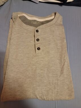 Adam Levine Collection Light Gray Long Sleeve Henley with Button Placket